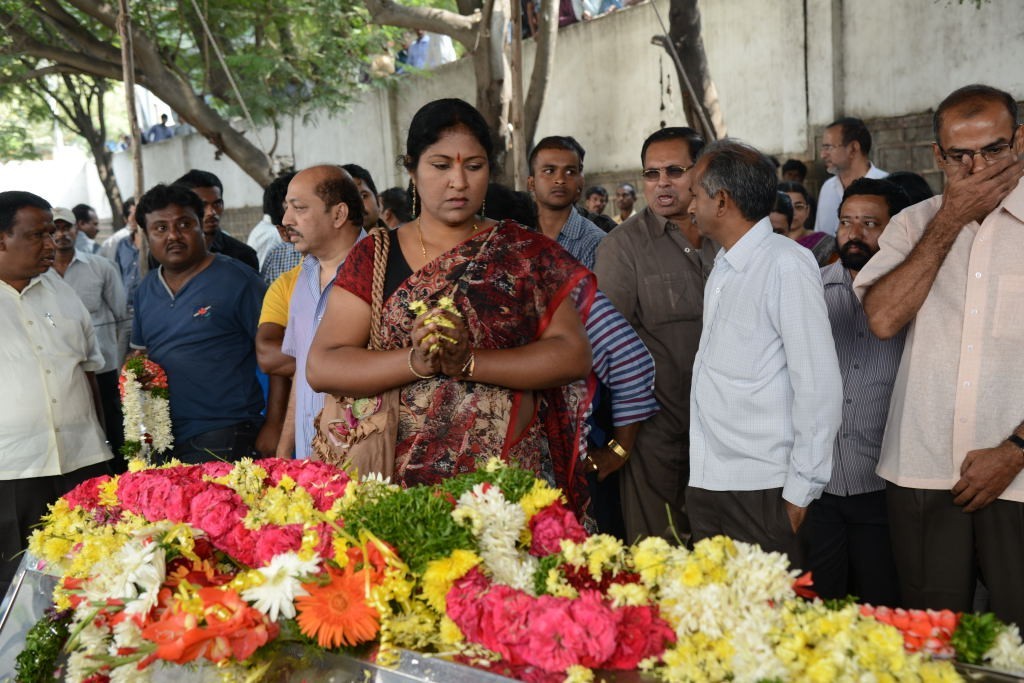 AVS Condolences Photos 01 - 157 / 214 photos