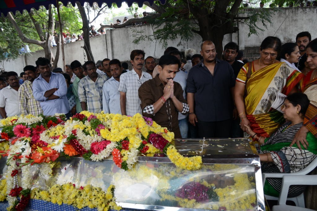 AVS Condolences Photos 01 - 166 / 214 photos