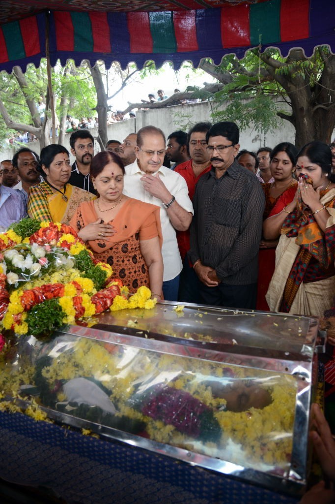 AVS Condolences Photos 01 - 175 / 214 photos