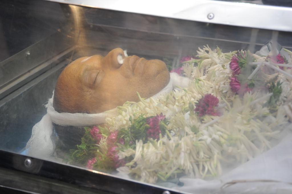 AVS Condolences Photos 01 - 179 / 214 photos