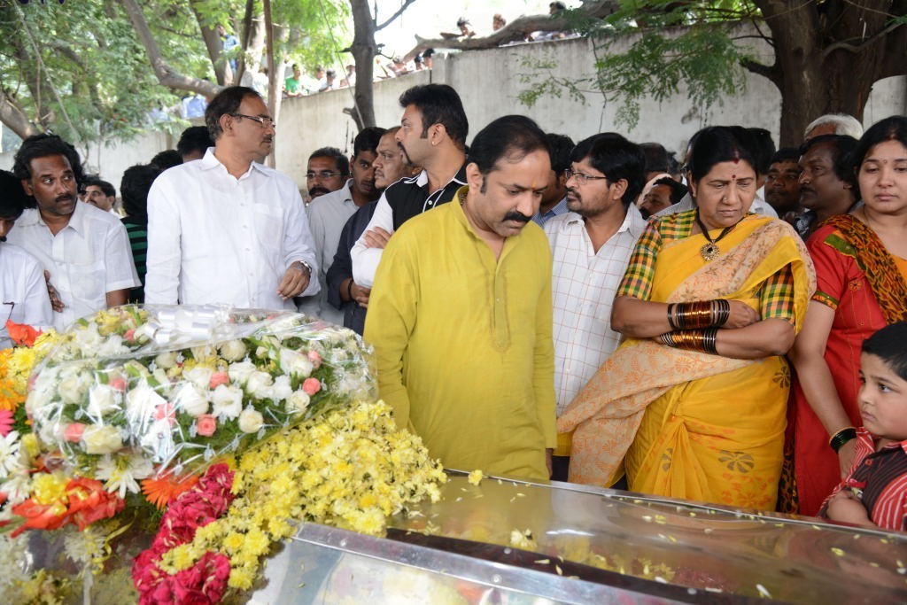 AVS Condolences Photos 01 - 189 / 214 photos