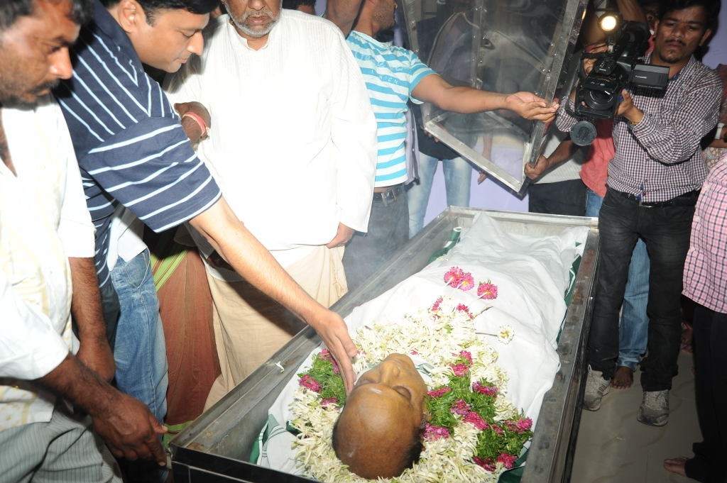 AVS Condolences Photos 01 - 201 / 214 photos