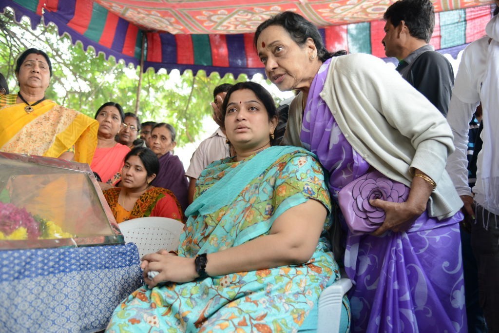 AVS Condolences Photos 02 - 18 / 214 photos