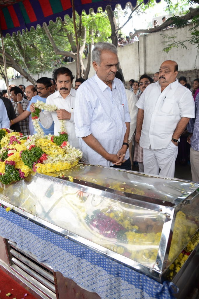 AVS Condolences Photos 02 - 38 / 214 photos