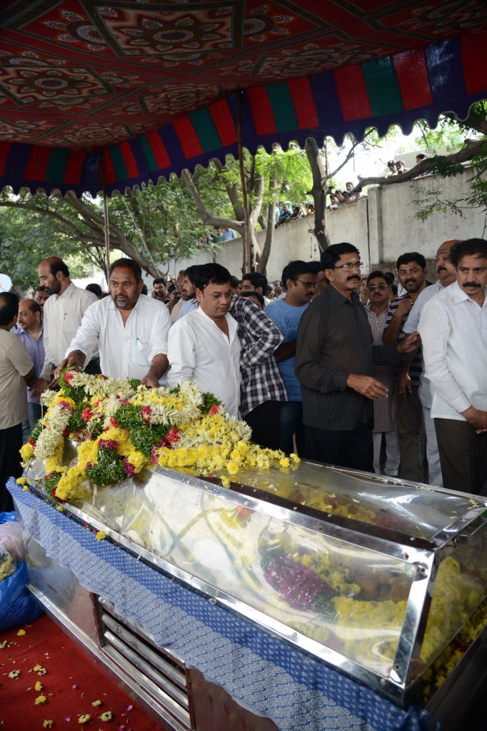 AVS Condolences Photos 02 - 47 / 214 photos