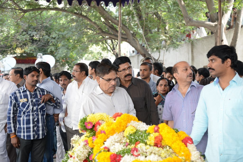 AVS Condolences Photos 02 - 50 / 214 photos