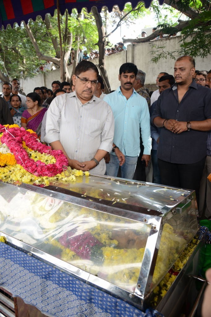 AVS Condolences Photos 02 - 52 / 214 photos