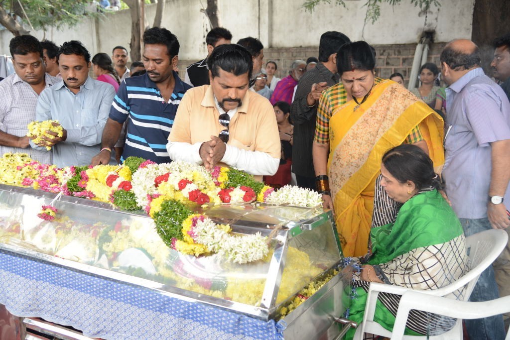 AVS Condolences Photos 02 - 58 / 214 photos