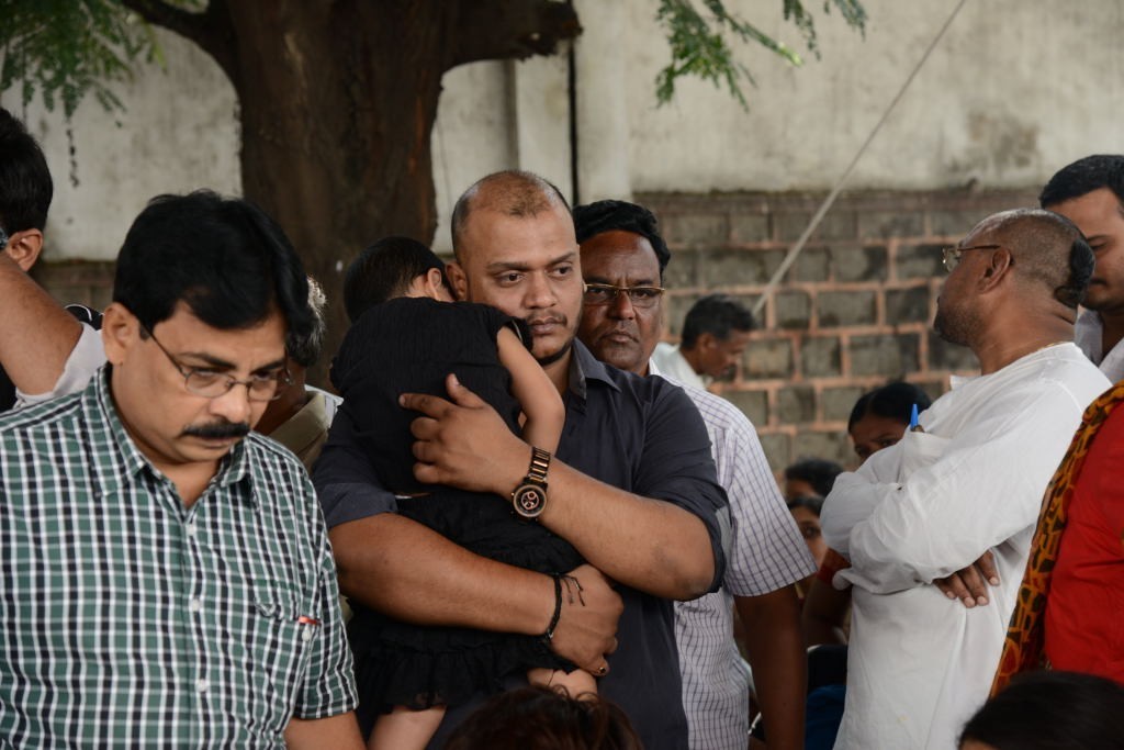 AVS Condolences Photos 02 - 62 / 214 photos