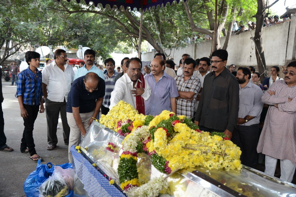 AVS Condolences Photos 02 - 77 / 214 photos