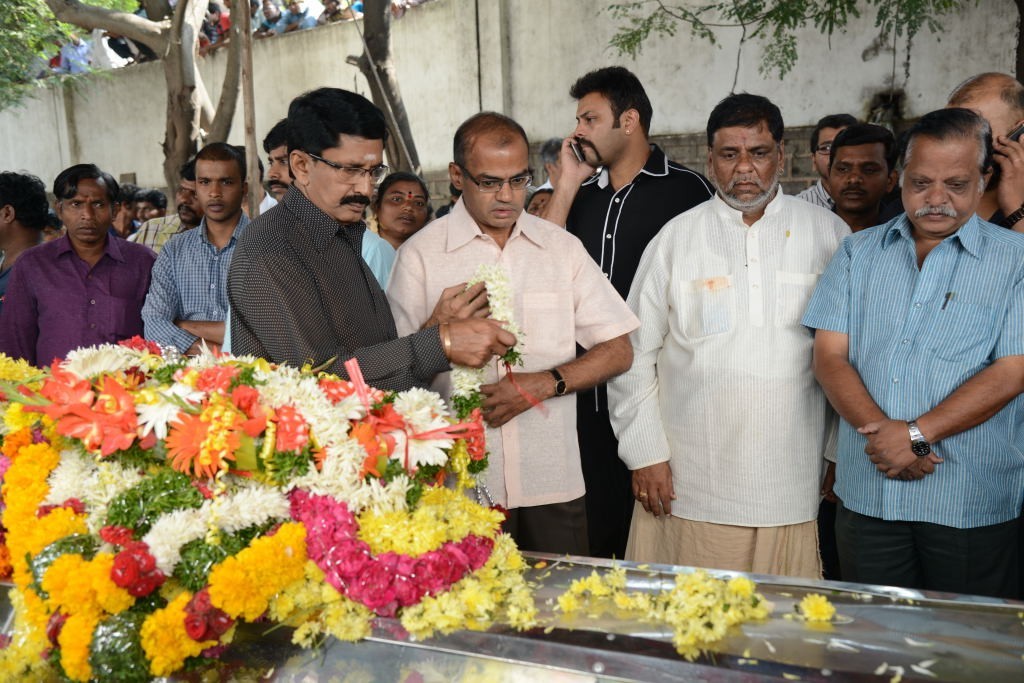 AVS Condolences Photos 02 - 84 / 214 photos