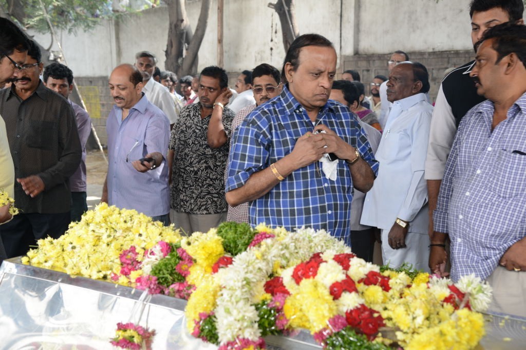 AVS Condolences Photos 02 - 92 / 214 photos