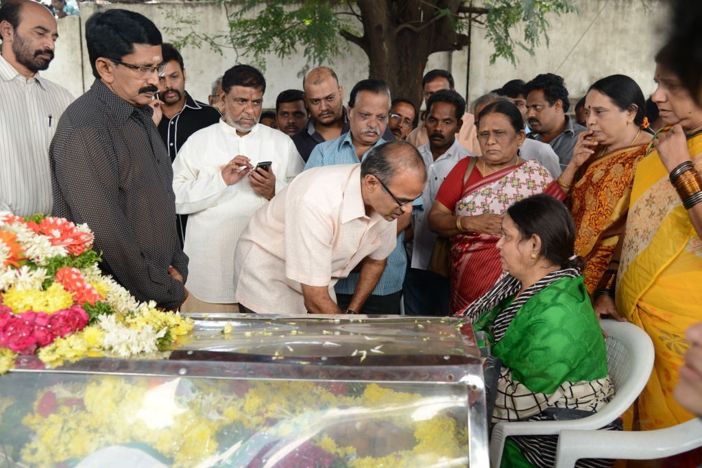 AVS Condolences Photos 02 - 98 / 214 photos