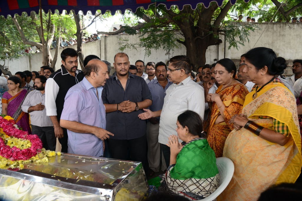 AVS Condolences Photos 02 - 104 / 214 photos