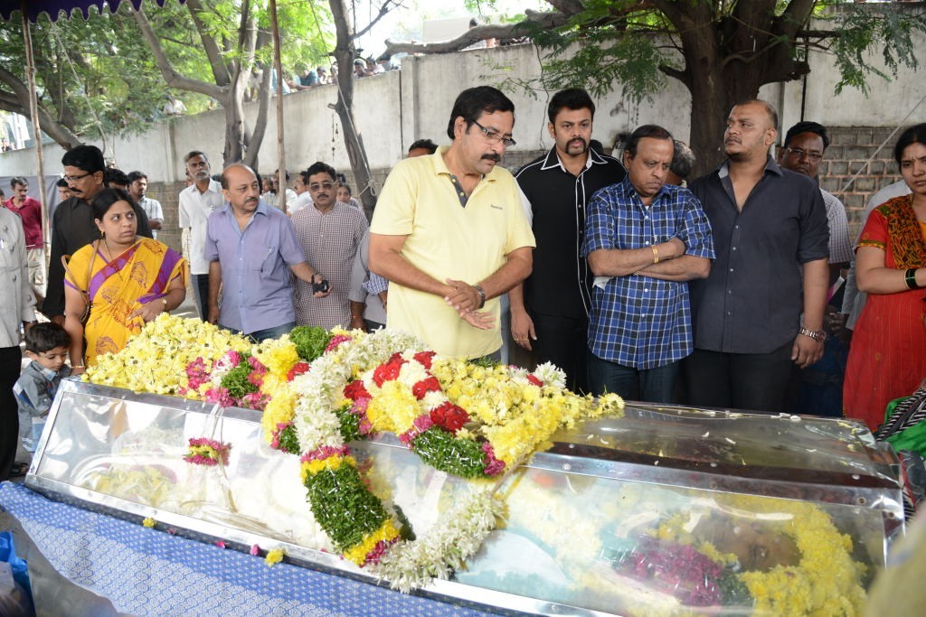 AVS Condolences Photos 02 - 109 / 214 photos