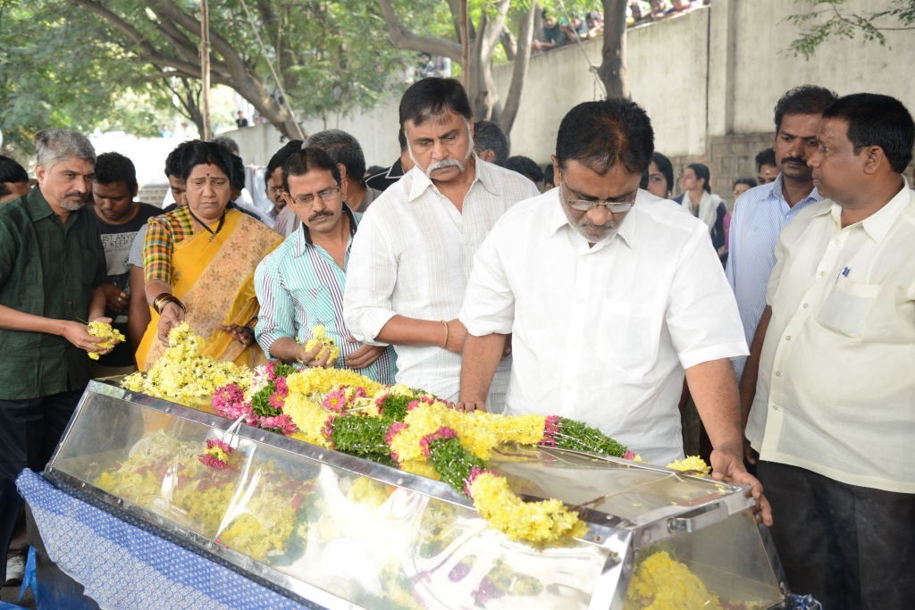 AVS Condolences Photos 02 - 113 / 214 photos