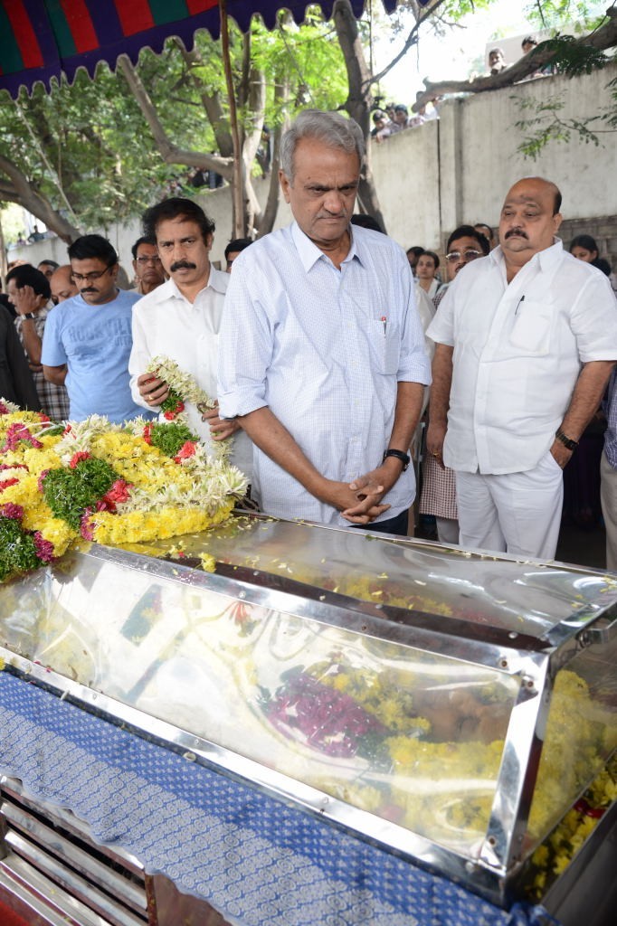 AVS Condolences Photos 02 - 115 / 214 photos