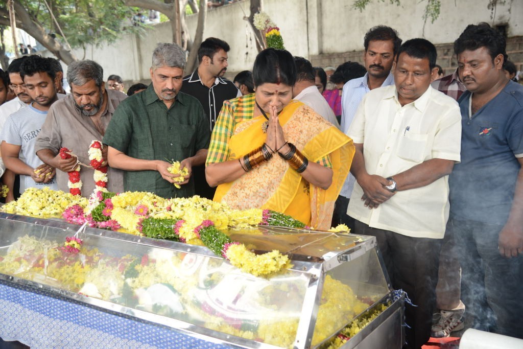 AVS Condolences Photos 02 - 117 / 214 photos