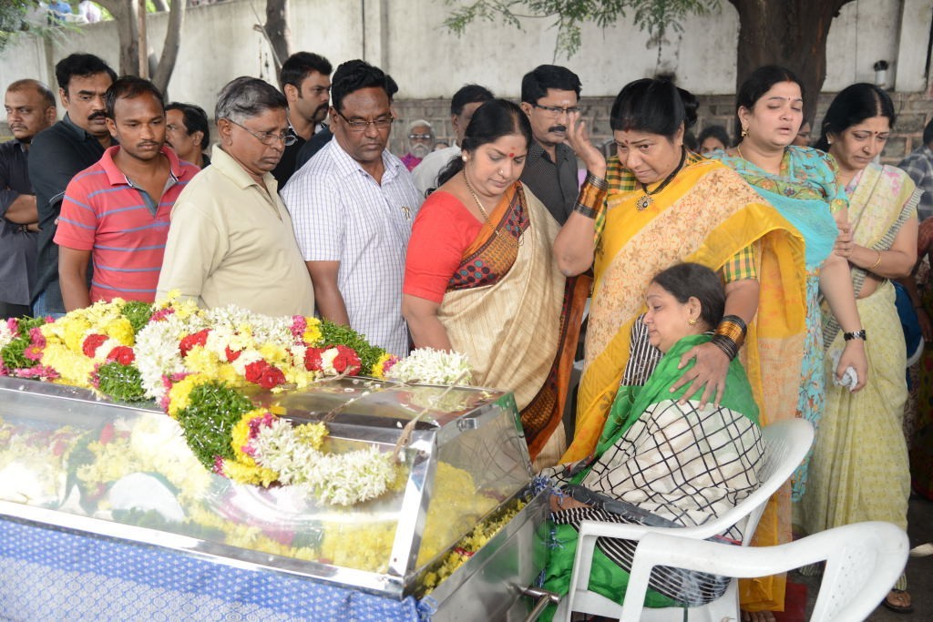 AVS Condolences Photos 02 - 120 / 214 photos