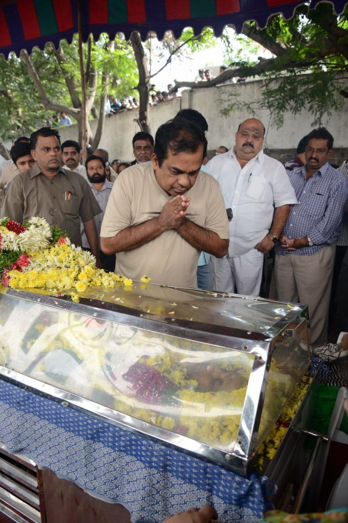 AVS Condolences Photos 02 - 129 / 214 photos