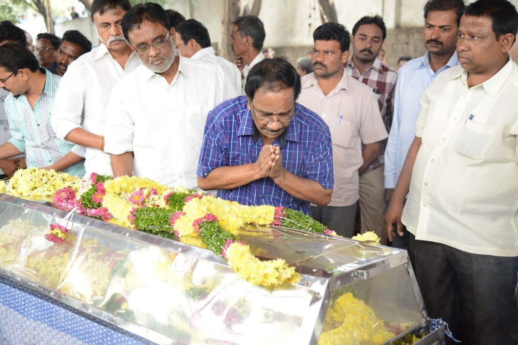 AVS Condolences Photos 02 - 132 / 214 photos