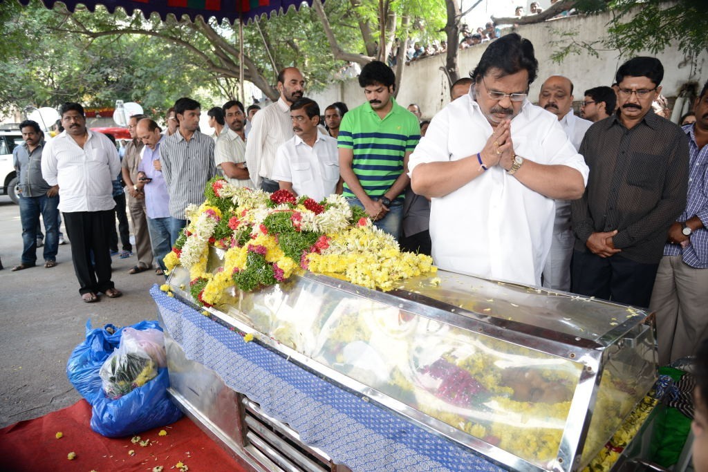 AVS Condolences Photos 02 - 134 / 214 photos