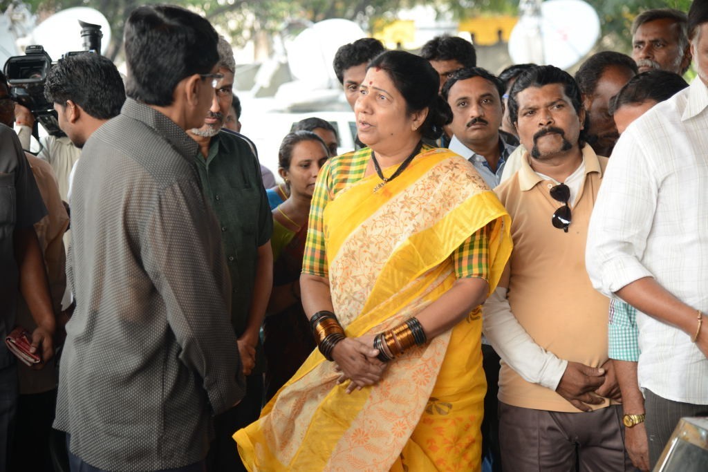 AVS Condolences Photos 02 - 143 / 214 photos