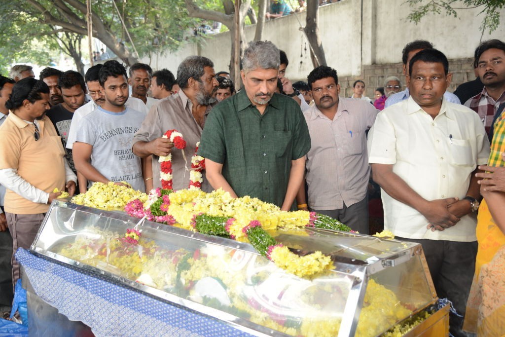 AVS Condolences Photos 02 - 147 / 214 photos