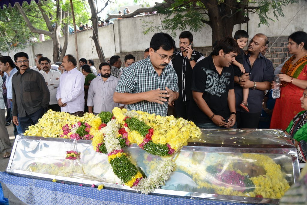 AVS Condolences Photos 02 - 152 / 214 photos