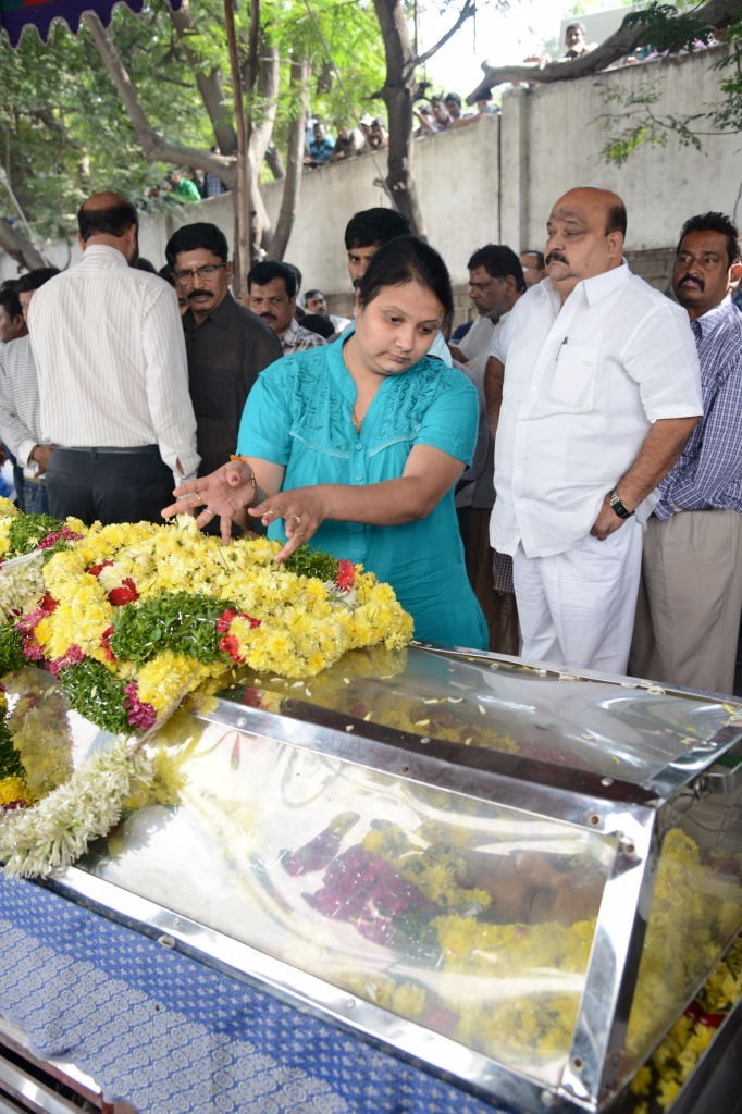 AVS Condolences Photos 02 - 156 / 214 photos