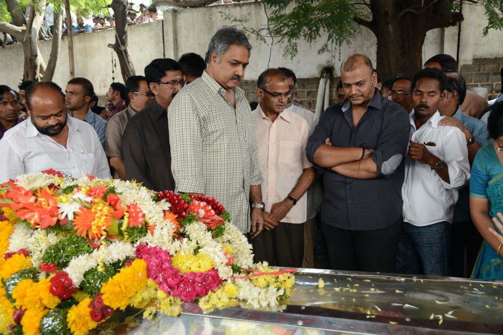 AVS Condolences Photos 02 - 159 / 214 photos