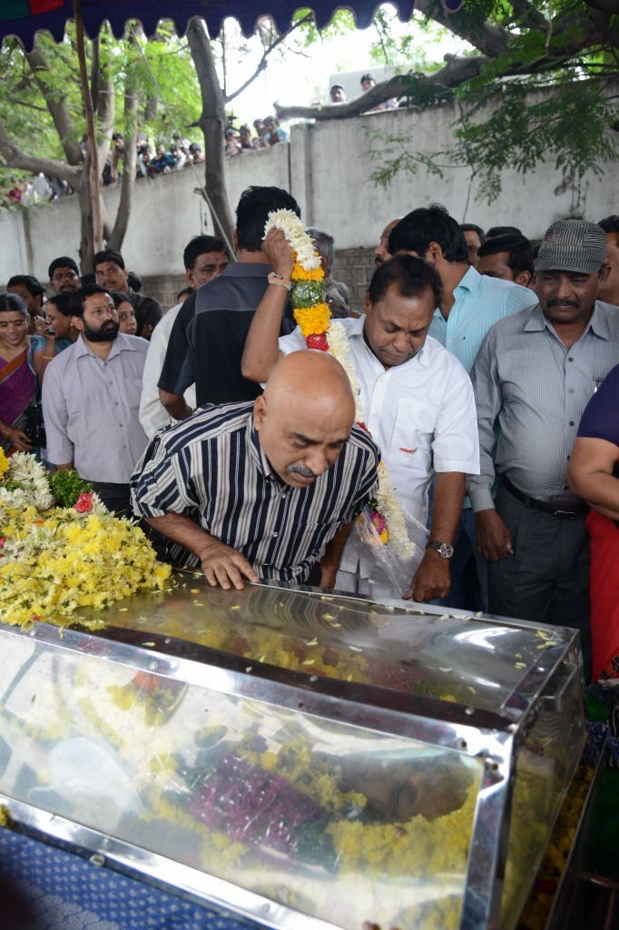 AVS Condolences Photos 02 - 164 / 214 photos