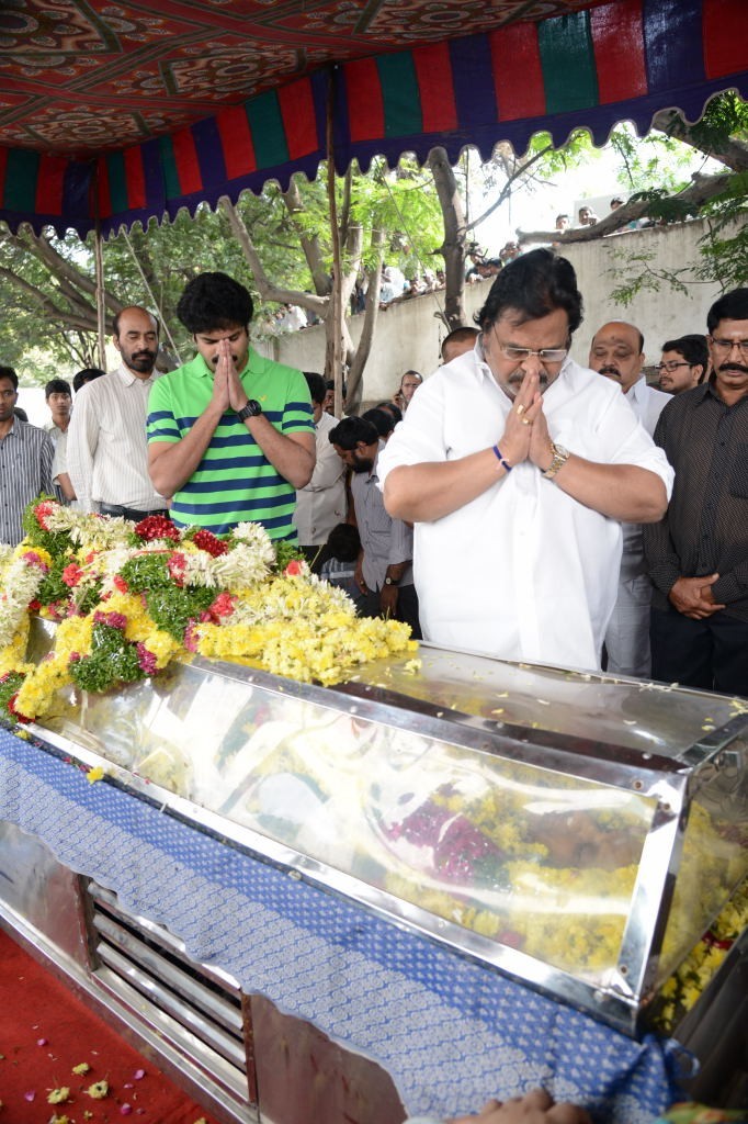 AVS Condolences Photos 02 - 165 / 214 photos