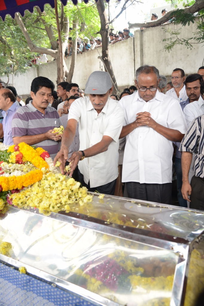 AVS Condolences Photos 02 - 182 / 214 photos