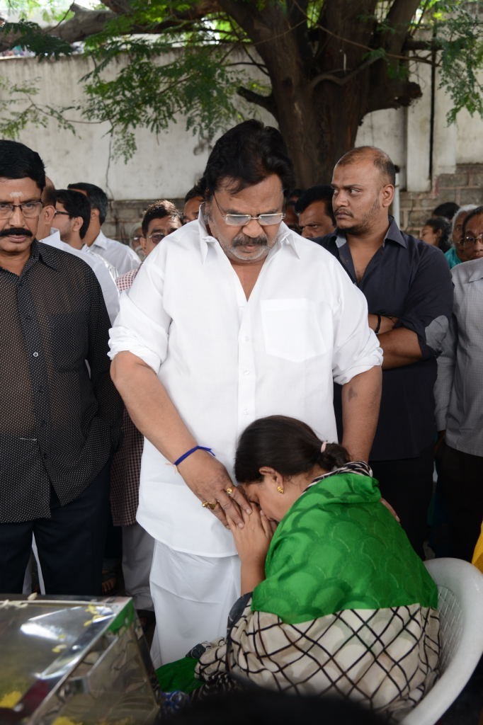 AVS Condolences Photos 02 - 186 / 214 photos