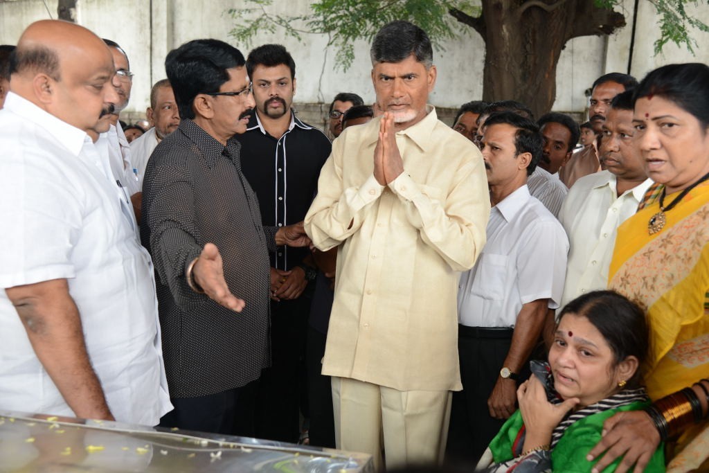 AVS Condolences Photos 02 - 191 / 214 photos