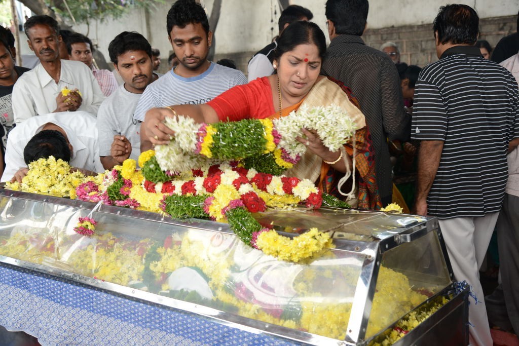 AVS Condolences Photos 02 - 192 / 214 photos