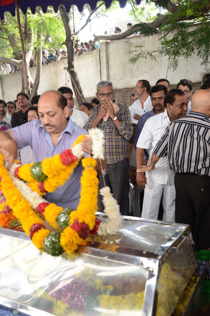 AVS Condolences Photos 02 - 207 / 214 photos