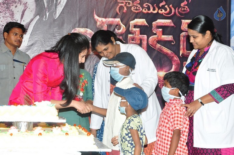 Balakrishna Birthday Celebrations at Basavatarakam Cancer Hospital - 30 / 52 photos