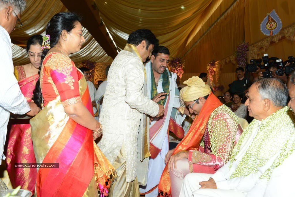 Chandra Babu Naidu at Tejaswini Wedding - 72 / 78 photos