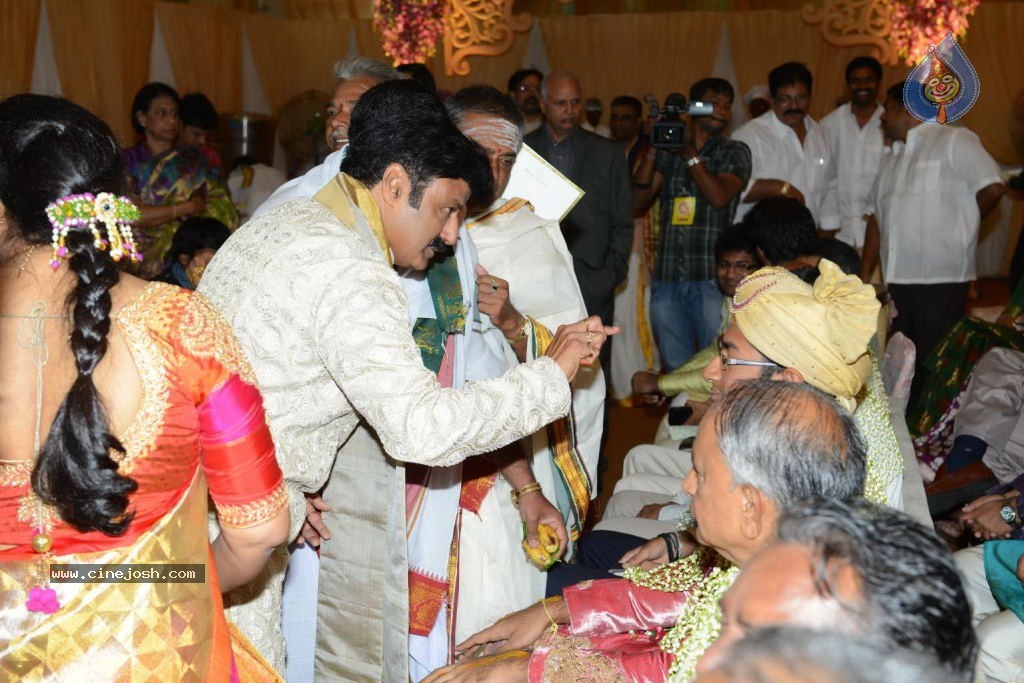 Chandra Babu Naidu at Tejaswini Wedding - 73 / 78 photos