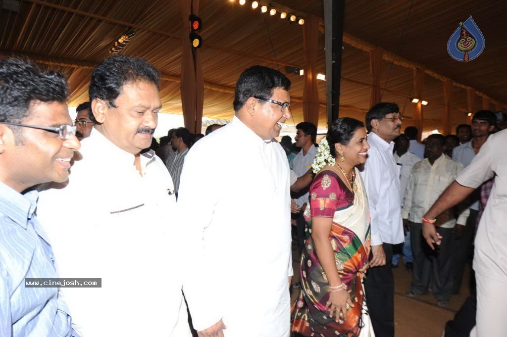 Politicians and Tollywood Stars at Balakrishna Daughter Wedding - 18 / 48 photos