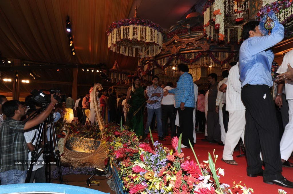 Politicians and Tollywood Stars at Balakrishna Daughter Wedding - 21 / 48 photos