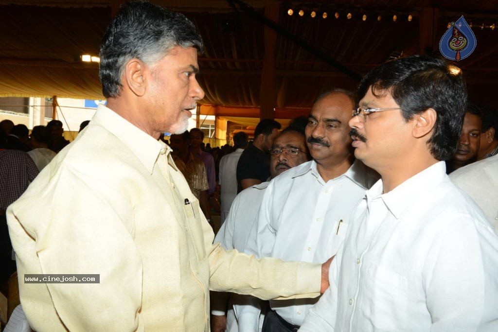 Balakrishna Daughter Tejaswini in Pallaki Photos - 40 / 172 photos