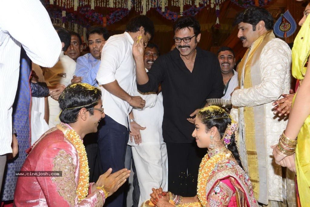 Balakrishna Daughter Tejaswini in Pallaki Photos - 52 / 172 photos