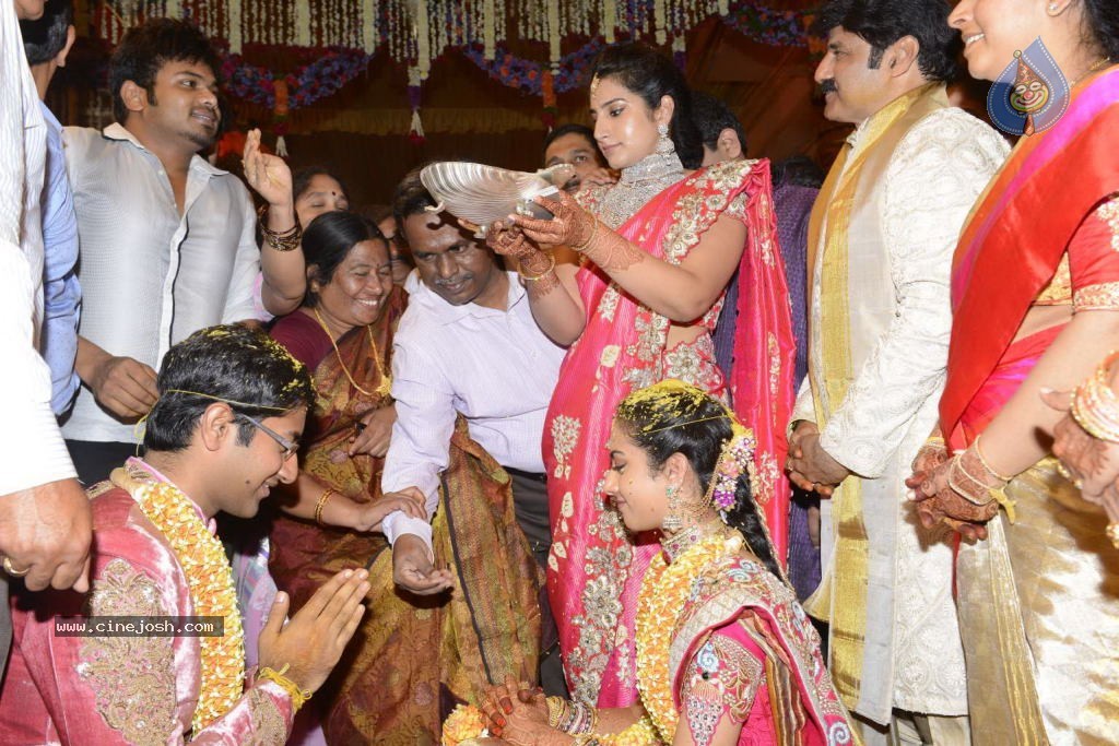 Balakrishna Daughter Tejaswini in Pallaki Photos - 92 / 172 photos