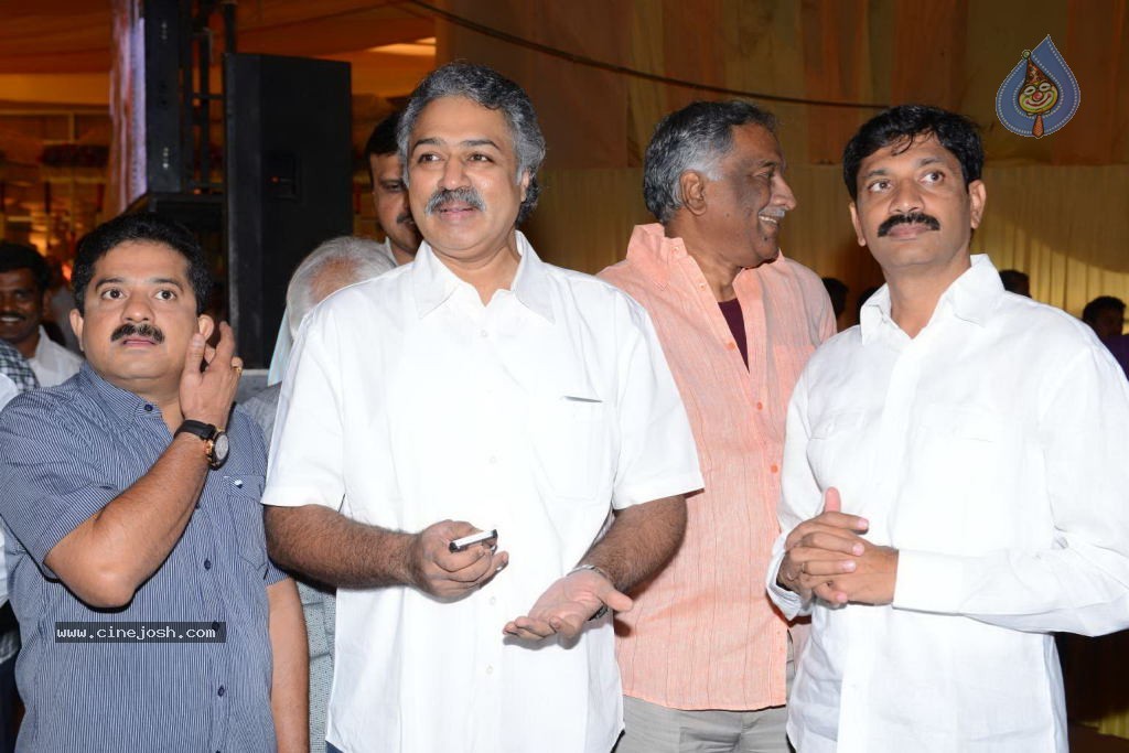 Balakrishna Daughter Tejaswini in Pallaki Photos - 130 / 172 photos