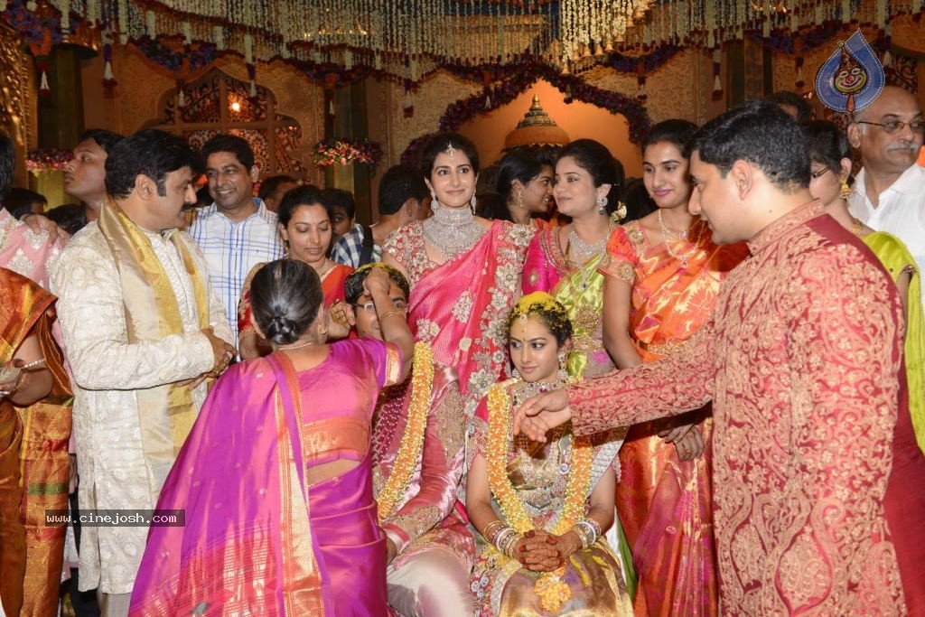 Balakrishna Daughter Tejaswini in Pallaki Photos - 134 / 172 photos