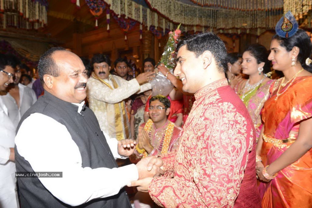 Balakrishna Daughter Tejaswini in Pallaki Photos - 151 / 172 photos