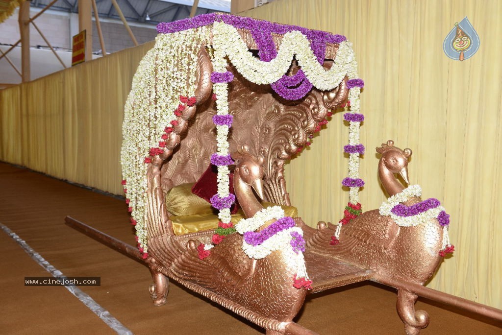 Balakrishna Daughter Wedding Stage Photos - 32 / 54 photos